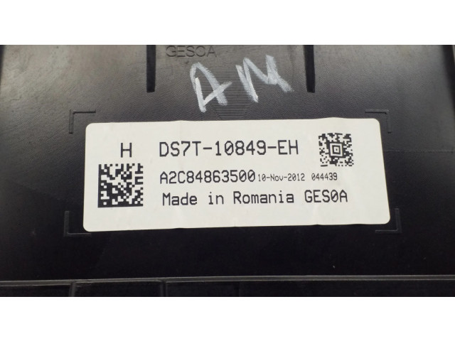 Přístrojová deska Ford Fusion II 2013 DS7T10849EH, A2C84863500