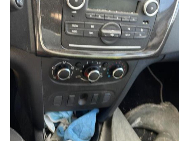 Генератор 231005933R Dacia Sandero