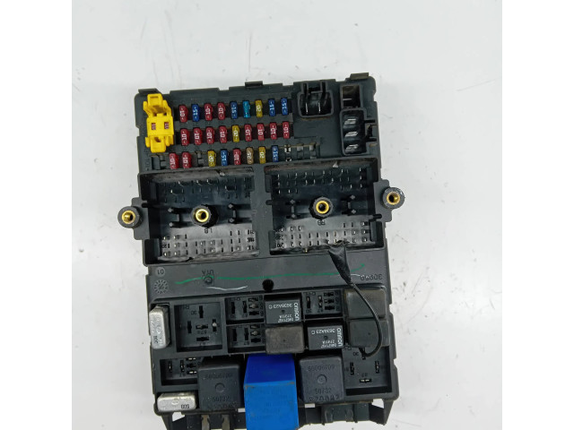 Блок предохранителей 56038406AJ   Jeep Grand Cherokee (WJ)    