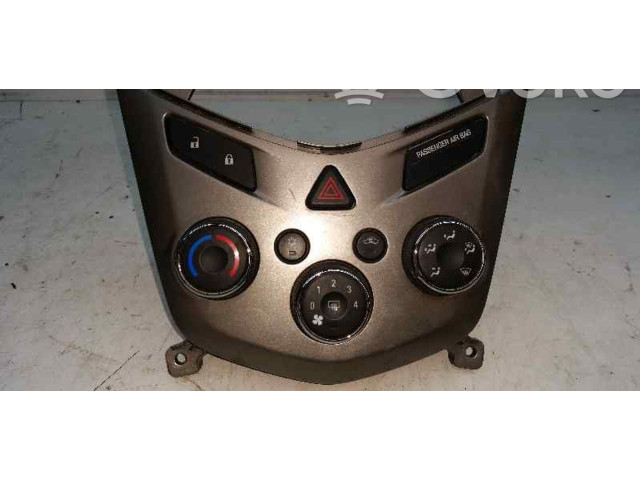 Блок управления климат-контролем 95465996   Chevrolet Aveo