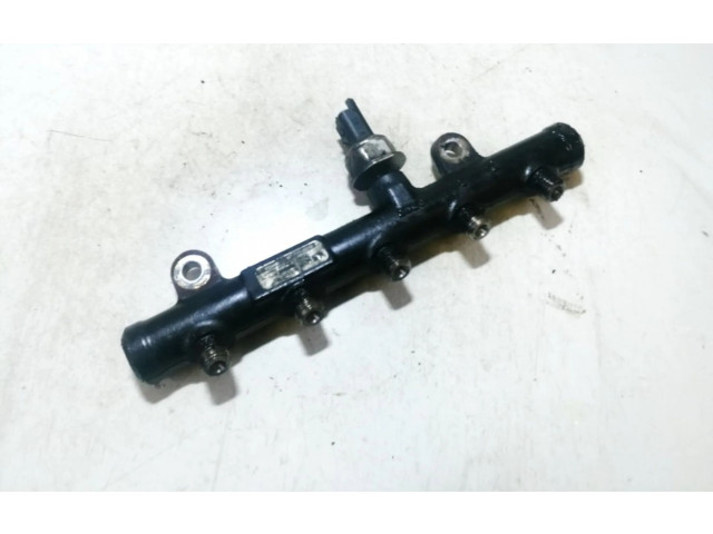 Топливная рампа 9681649580   Volvo V50  