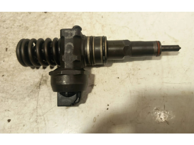 Форсунка 038130073AG Volkswagen Touran I BKC