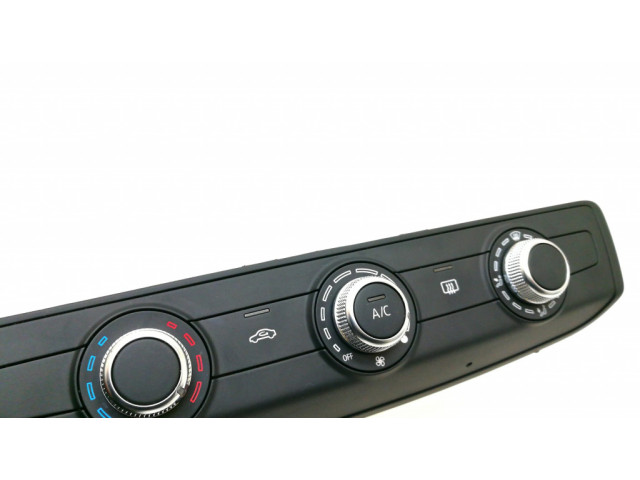 Блок управления климат-контролем 8V0820047F   Audi Q2 