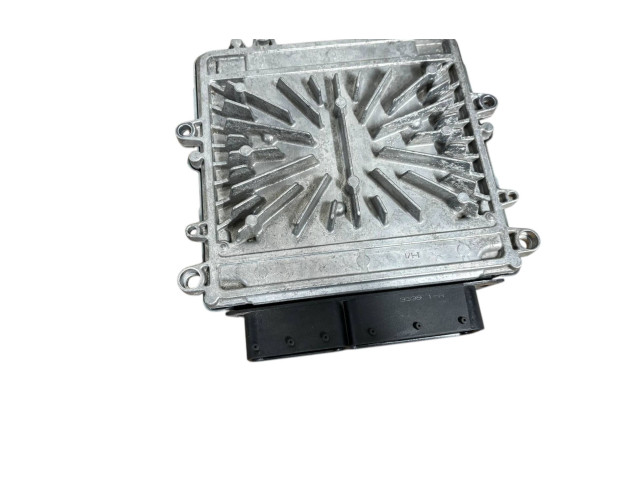 Блок управления двигателя P31303388, 1039S30872 Volvo V70