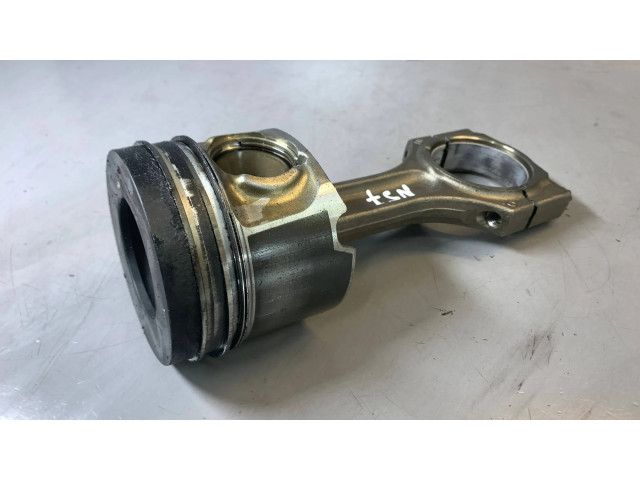 Píst 11248508023, 11257805329 BMW 7 F01 F02 F03 F04 pro naftový motor 3.0 N57 N57D30