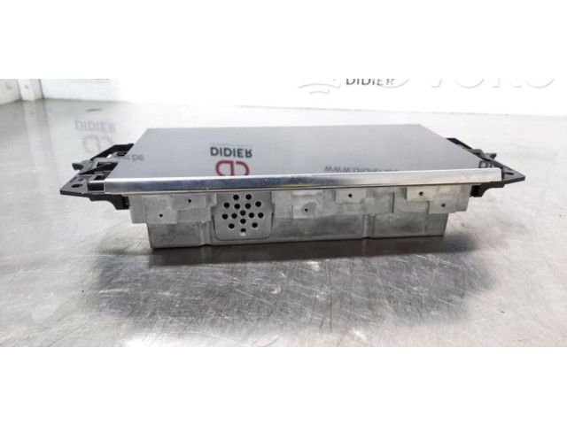 Дисплей    4M8919605A, 4M8919605B   Audi Q8