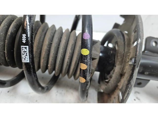 Передний амортизатор      