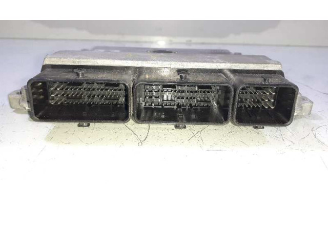 Řídící jednotka 237104736R, 237103353R Renault Captur 2014