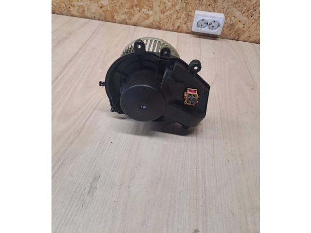 Вентилятор печки    8D1820021, 740221233F   Skoda Superb B5 (3U)