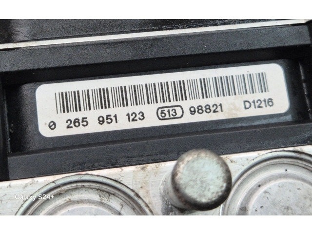 Блок АБС 0265951123   Subaru  Forester SH  2008 - 2013 года