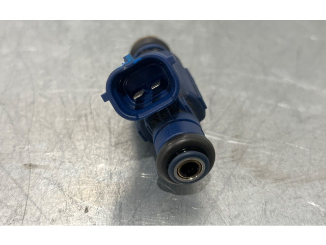 Vstřikovač 353102B000, 35310-2B000 KIA Venga G4FA