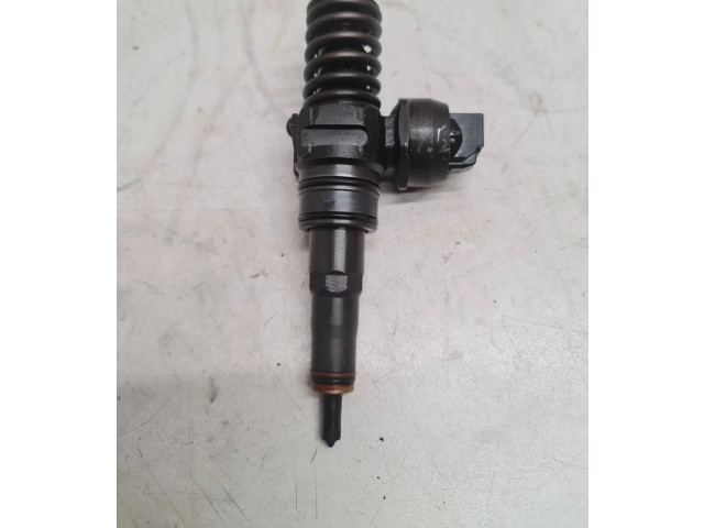 Vstřikovač 038130073BN, 038130073BL   Volkswagen Caddy    BLS 