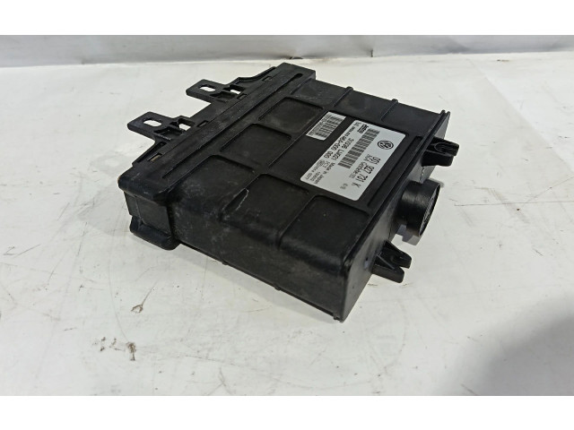 Блок управления двигателя 001927731K Volkswagen Lupo