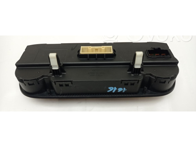 Блок управления климат-контролем 972503U001   KIA Sportage