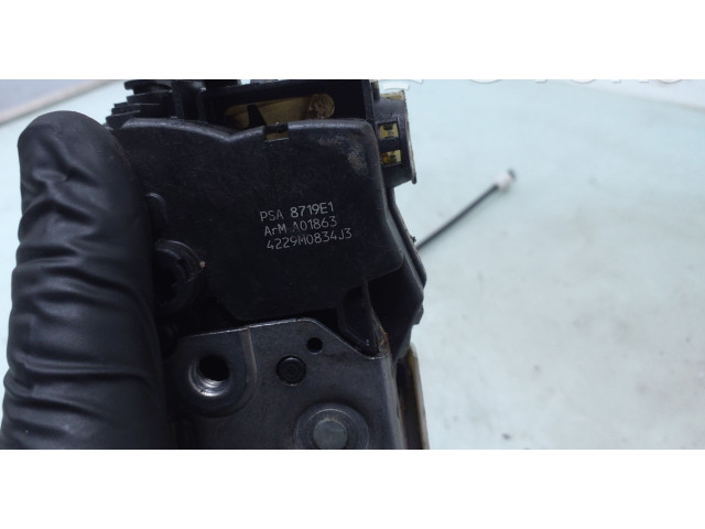 Рулевая рейка Замок багажника 9666952280, 8HX Citroen C3 2010 - 2016 года