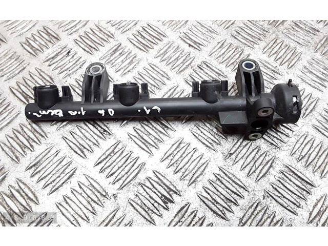 Топливная рампа 238140q010   Citroen C1  