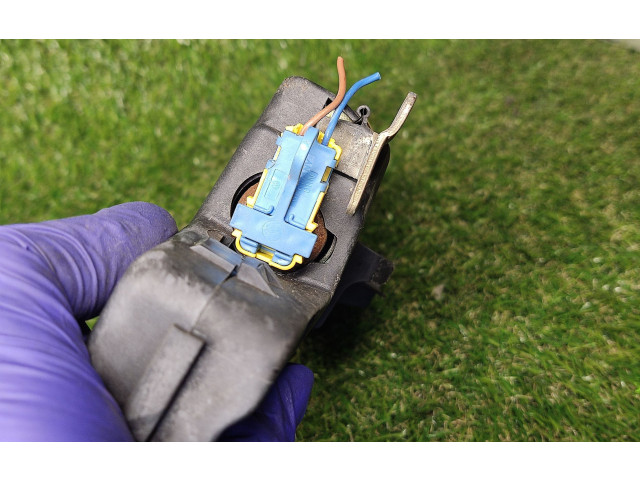 Подушка безопасности в сиденье 4B0880241B   Audi A6 S6 C5 4B