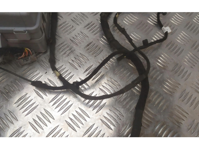   Pojistková skříňka BEZPIECZNIKOW   Alfa Romeo Stelvio 2020