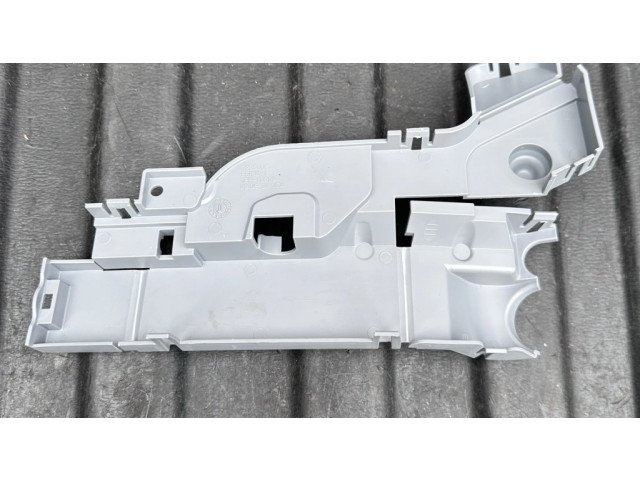 Крышка блока предохранителей 32200087, 32264789 Volvo V60