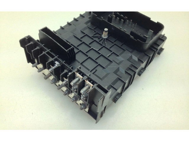 Блок предохранителей 1K0937125A Volkswagen Golf Plus