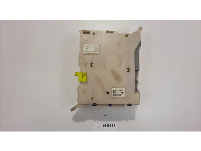 Блок предохранителей  8273053025   Lexus IS 220D-250-350    