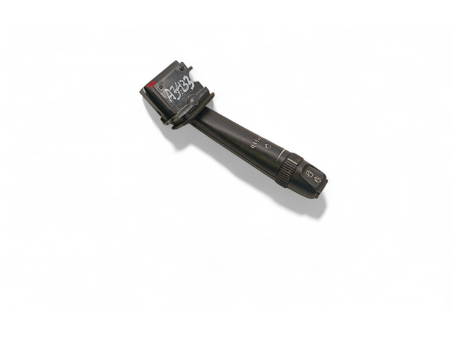 Ручка стеклоочистителей 30768100   Volvo V70