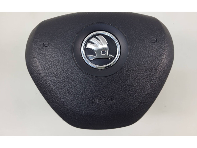 Подушка безопасности водителя 5E0880201   Skoda Octavia Mk3 (5E)