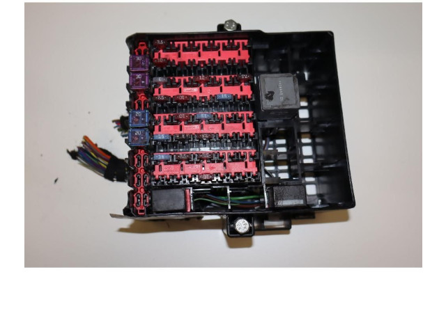 Блок предохранителей    Ford B-MAX    