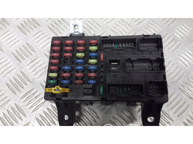 Блок предохранителей 91198-1C001 Hyundai Getz