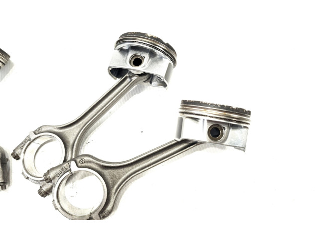 Поршень (поршни) CPG   Volkswagen Jetta VI