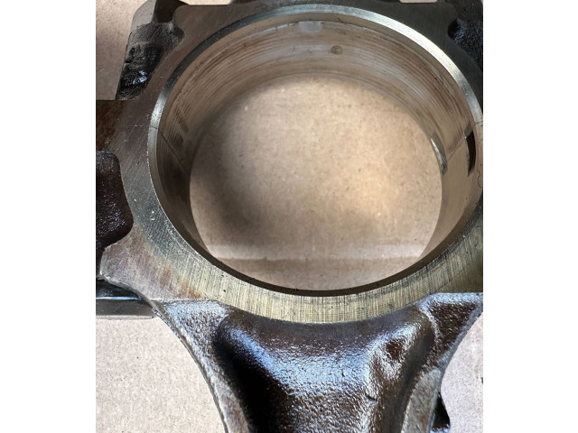 Píst MD152563, MD119671   Mitsubishi Pajero     