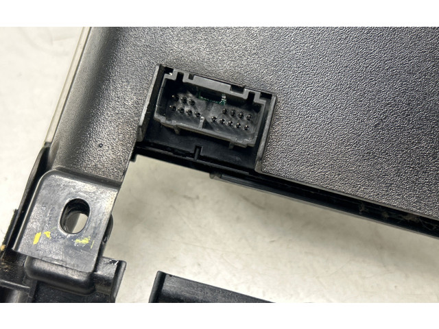 Блок управления климат-контролем 30672565   Volvo V50