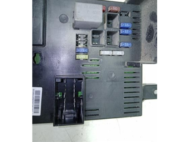 Pojistková skříňka 919584D030 KIA Carnival 2010