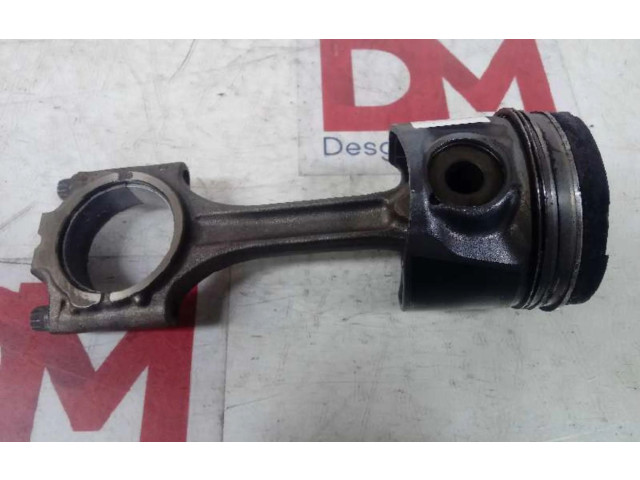  Поршень с шатуном    Volvo XC90  