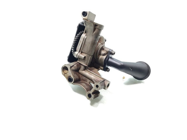 Масляный насос  CBZB 03F115105D  Skoda Fabia Mk2 (5J) 