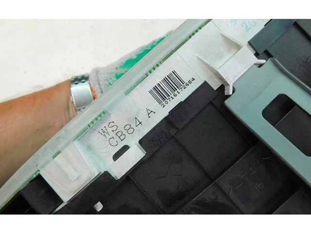 Přístrojová deska Mazda Premacy 2003 CB84A