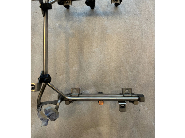 Топливная рампа 078133681A   Audi A6 S6 C5 4B   для двигателя ASN