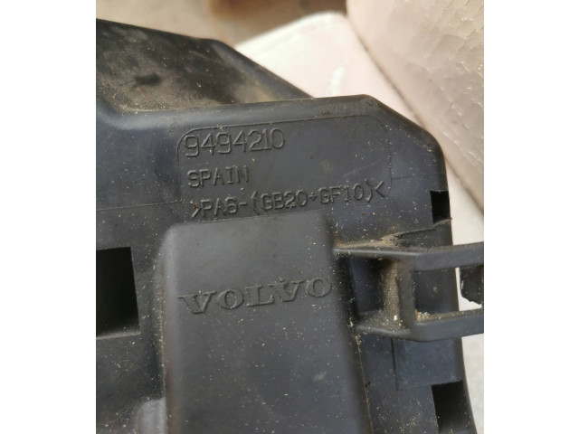 Блок предохранителей 9494210   Volvo V70    