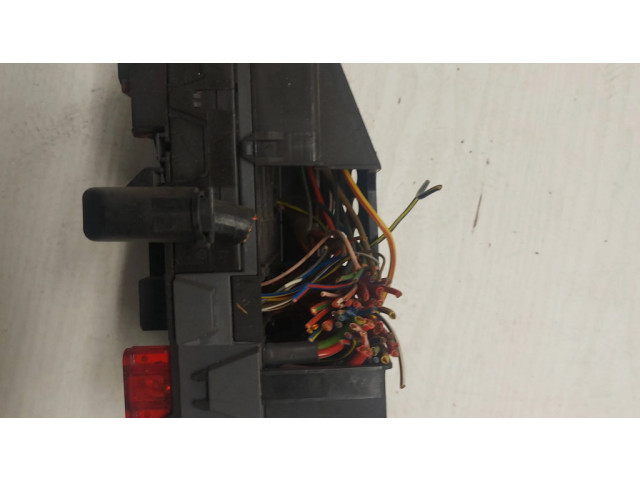 Pojistková skříňka 0001683V001, ZF381 Smart ForTwo 2002