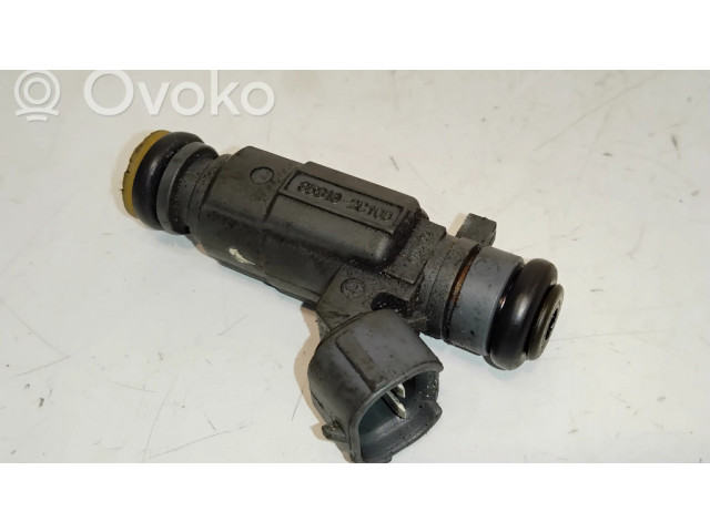 Vstřikovač 353102C100 Hyundai Genesis pro benzínový motor 2.0 1039