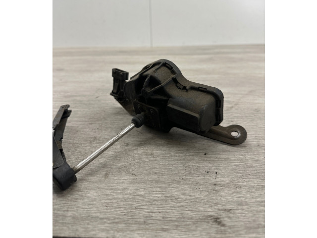 Моторчик стеклоочистителя Saab 9-5