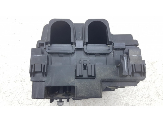 Блок предохранителей JX6T14A094, JX6T14A094AE   Ford Escape IV    