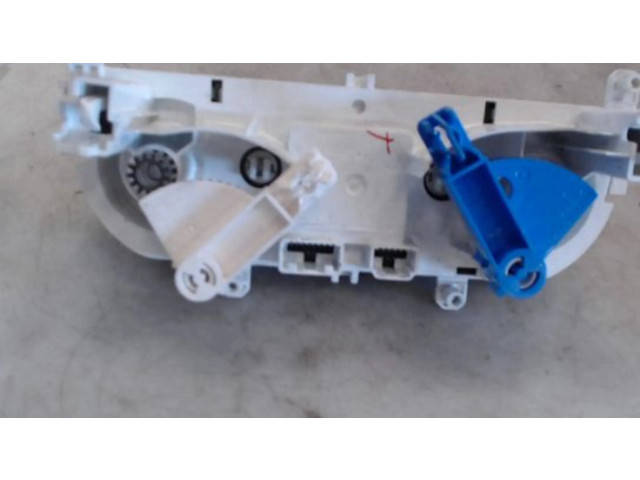 Блок управления климат-контролем 275704632R   Renault Clio IV