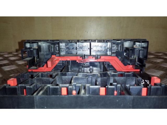 Блок комфорта 3C0937049D, F005V00525 Volkswagen Jetta V