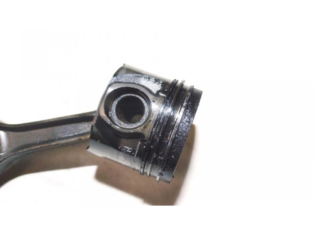 Píst 24574B Ford Mondeo Mk III pro naftový motor 2.0