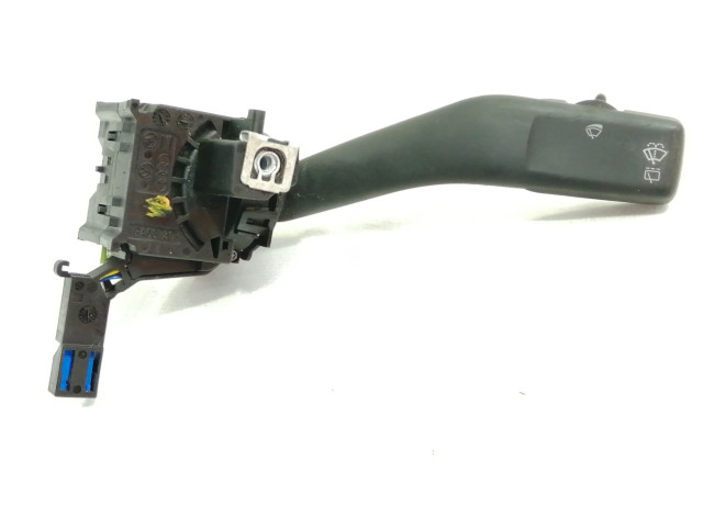 Ручка стеклоочистителей 1K0953519   Audi A3 S3 8L