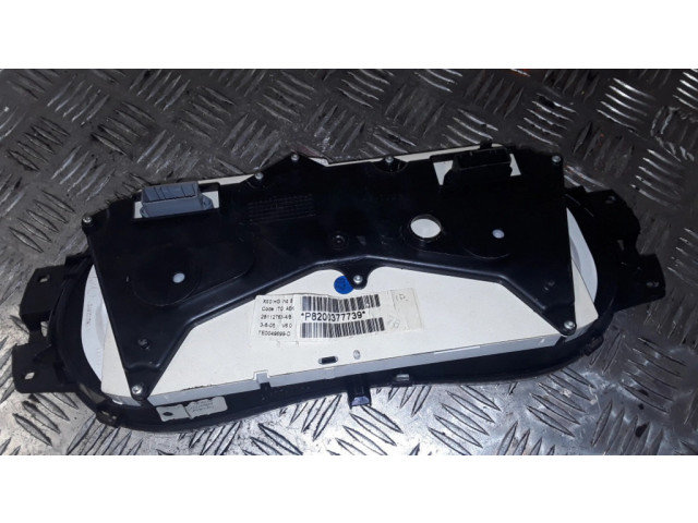 Панель приборов 8200377739   Dacia Logan I       