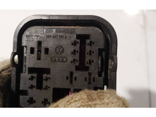 Блок предохранителей  1k0937701a, 1K0937701A   Audi A3 S3 8P    