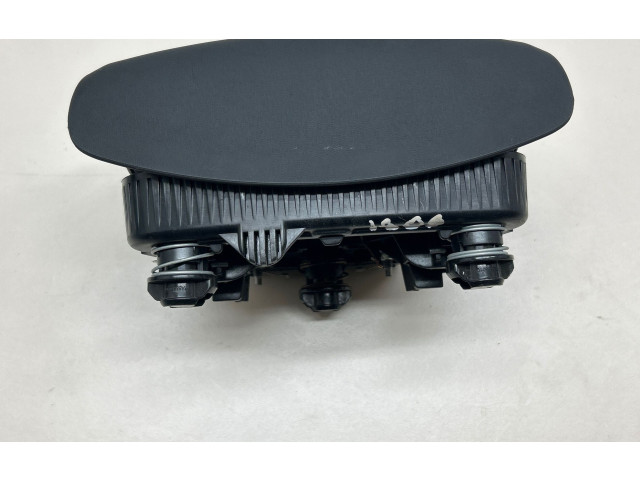 Подушка безопасности водителя 34116424A, P31389510 Volvo V70