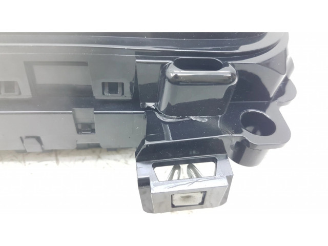 Блок управления климат-контролем NJ6T18C612, NJ6T18C612GB   Ford Escape IV